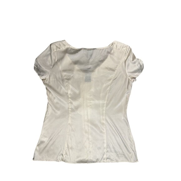 White House Black Market Silk Stretch Blouse Size 8 Ivory Ruffle Short Sleeve - Picture 8 of 8